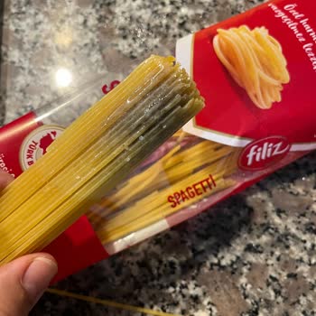 Marketten Aldığım Filiz Makarna Küflü Çıktı