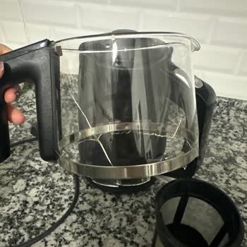 Arzum Ar 3062 Cam Demlik Çatlayıp Kırıldı