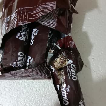 Eti Gıda Ağzı Açık Paket Ve Bozuk Bisküviler