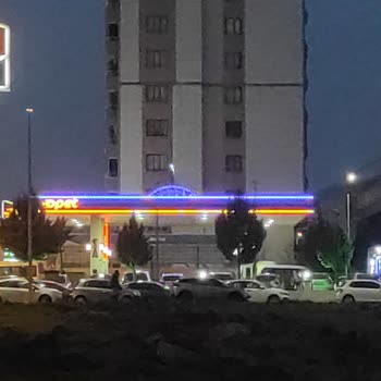 Diyarbakır Bağlar Kamışlo Bulvarı Üzeri Opet Lavabolarını Kapatıyor!