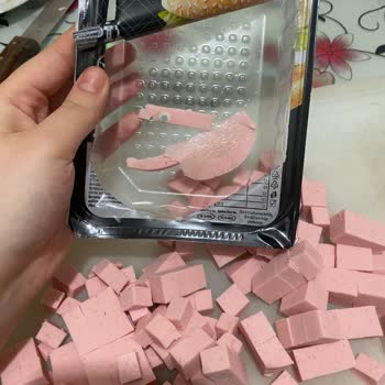 BİM'den Aldığım Küflenmiş Burger