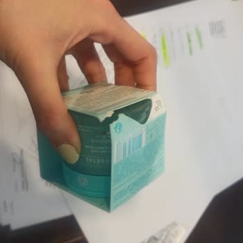 Yves Rocher Paketi Yırtılmış Açık Ürünler