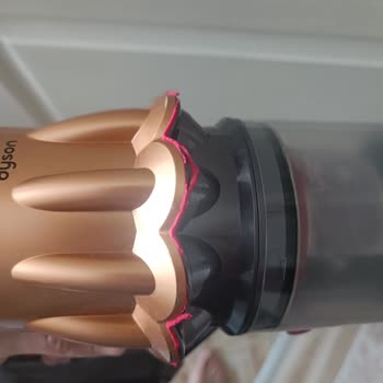Dyson Türkiye Garantili Ürünü Kabul Etmiyor.
