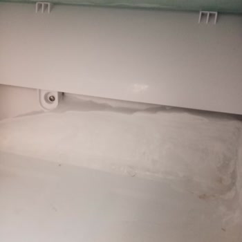 Altus Buzdolabımda Koca Bir Buz