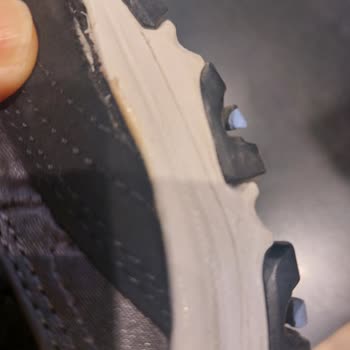 Skechers Sağ Önden Ayakkabım Acildi