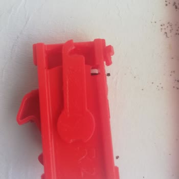 Samet A.Ş Mobilya Ray Sistemlerindeki Plastik Aksam Sorunu