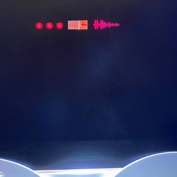 Samsung Frame TV Siyah Ekranlarda Beyaz Parlama Sorunu