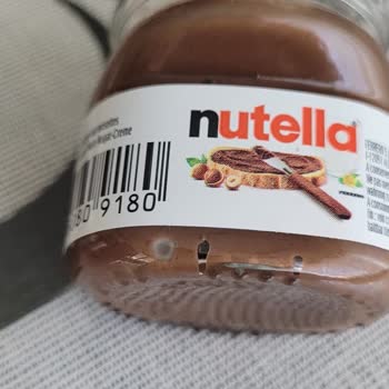 Nutella'nın İçinden Çıkan Küf