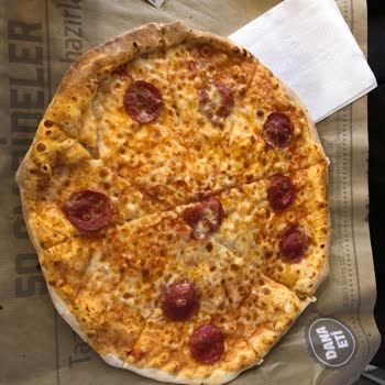 Sbarro Bol Malzemeli (malzemesiz) Pizzaları