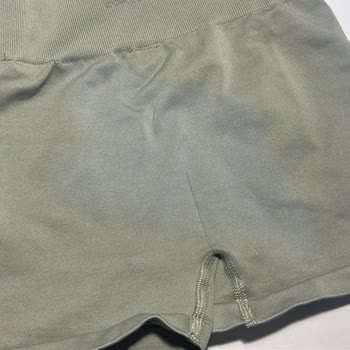 Comeup Spor Şortunda Dikişten Kaçık