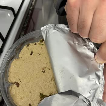 Koska Nazar Boncuklu Koska Gurme Fıstıklı Helva Görsel Yanıltıcılığı
