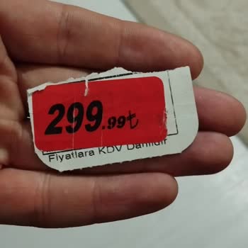 Hadise Giyim Mağazası Ürünü Etiket Fiyatından Alamadım