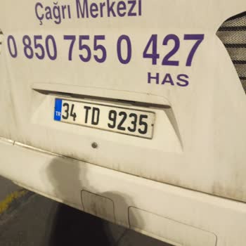 Has Turizm Muavin Otobüste Sigara İçiyor