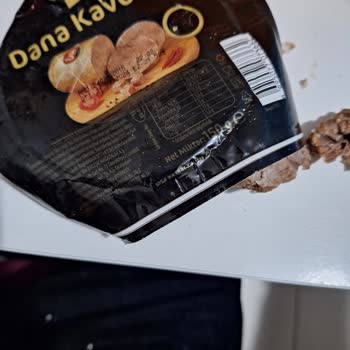 Emin Et Bir Markanın Dana Kavurma Ürününde Sinir Ve Kemik Rastlandı