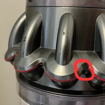 Dyson Cyclone V10 Absolute Gövde Soyulması Ve Sünger Çıkması