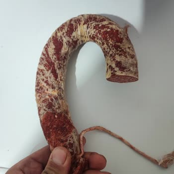 Afyon Selen Sucukları Dana Sucuğu Değil...