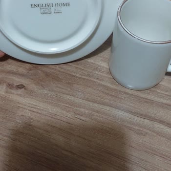English Home Elde Yıkamaya Rağmen Yaldızları Dökülen Fincan Takımı Hayal Kırıklığı