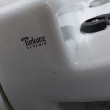 Turkuaz Seramik Klozet Kapağı Vidası Yedek Parçasını Bulamıyorum