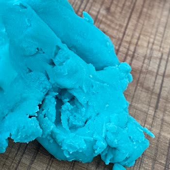 ebebek Baby Toys Oyunu Hamuru Bozuk Çıktı Sert Ve Pis Kokuyor