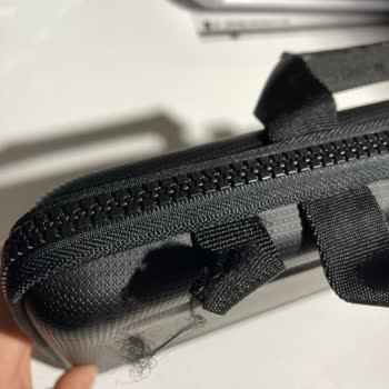 Thule Bag Vatandan Alınan Kusurlu Thule 14" Çanta