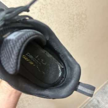 Marmara Forum Yüksek Fiyat, Düşük Dayanıklılık: Ayakkabı Hayal Kırıklığı