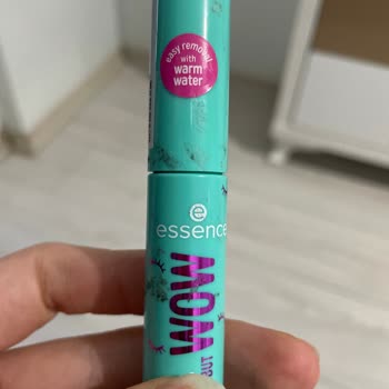 Watsons Tıkla Gel Al Hemen'de Açılmış Maskara Verdiler.