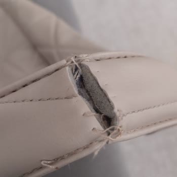 Ecrou Mağazası Yırtık Çanta