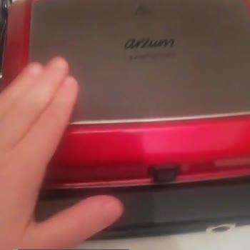 Arzum Allah Aşkına Yardımcı Olun Param Zebil Oldu