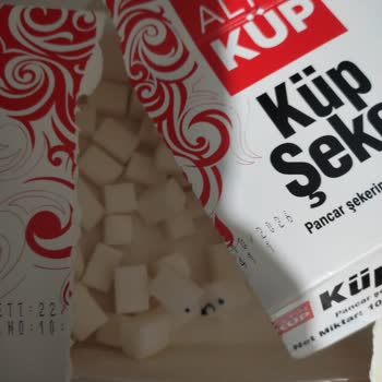 Şok Marketler Altin Küp Şeker Belirsiz Madde
