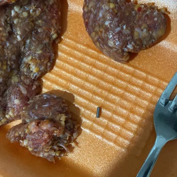 Essen Market Köfte İçerisinde Beklenmedik Yabancı Madde Bulunması