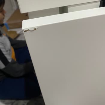 IKEA İnternet Masa Alışverişinde Gelen Kırık Masa
