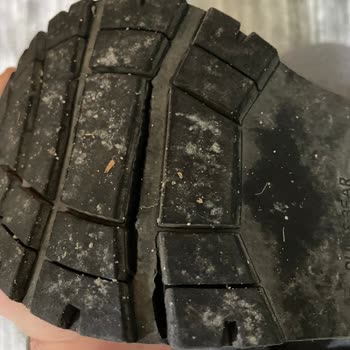 Pull & Bear Bot İlk Ayda Tabanı Yarıldı.