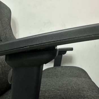 Hawk Gaming Chair Hawk FAB V5 Gaming Chair Sağ Kol Kırılması