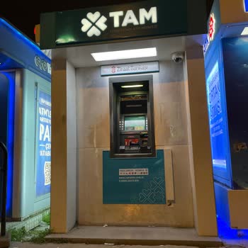 Ziraat ATM'sine Param Sıkıştı Acilen Sorunum Giderilsin Lütfen