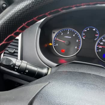 Hyundai Assan Bilmediğim Kırmızı Işık Ve Sarı Motor Işığı