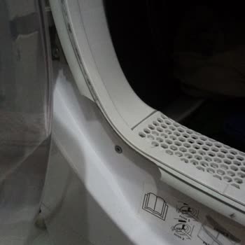 Hoover Garantisi Devam Eden Makineye Ücretli Teknik Servis, Lastik Değişimi