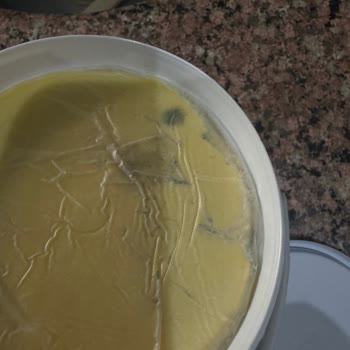 Hasmandıra Küflenmiş Ürün Satıyor