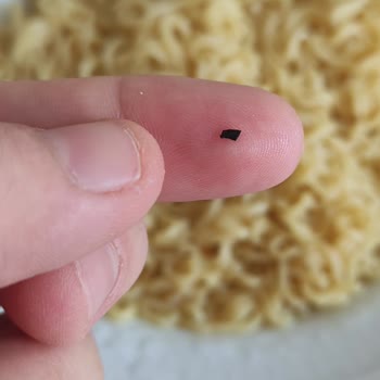 indomie Makarna Plastik Parça Şikayet