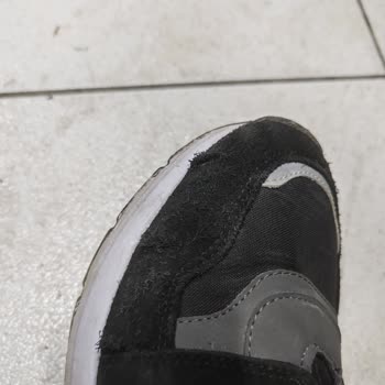 Üretim Hatalı Hummel Ayakkabı