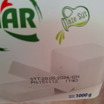 Pınar Et ve Süt Süpermarketten Alınan Peynirin Küflenme Sorunu