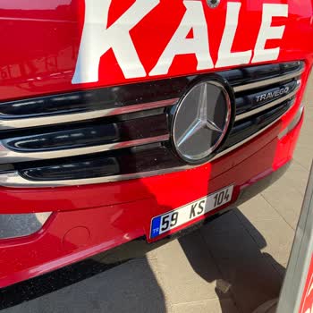 Kale Seyahat Şoförün Bakışları Rahatsız Ediyor.