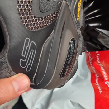 Boyner Üç Ayda Deformasyona Uğrayan Skechers Ayakkabı