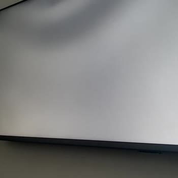 PHILIPS TV Philips Televizyonumda Siyah Lekeler Var