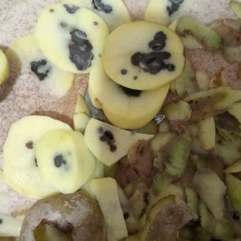 A101 De Çürük Patates Ve Soğan Sorunu