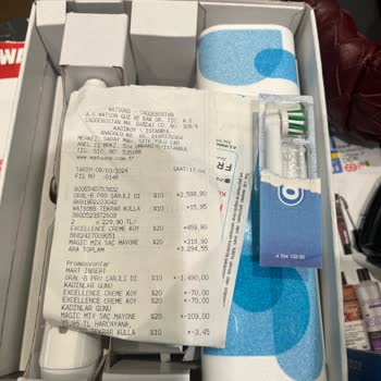 Watsons Açılmış Ürün Satıyor