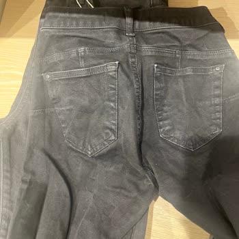 İpekyol Pantolon Tek Yıkamada Mahvoldu