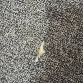 Hedef AVM Yeni Koltuk Takımında Sökük