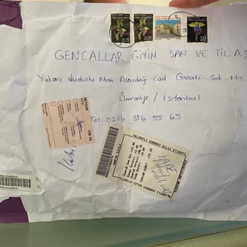 PTT Kargo 15 Bin Tl Lik Güneş Gözlüğüm PTT Kargoda Kayboldu.