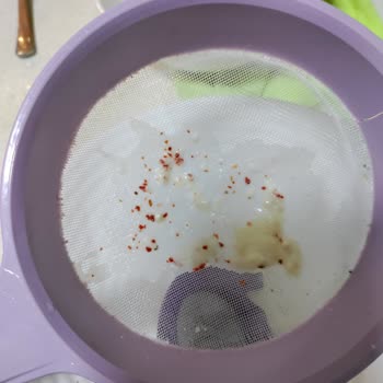 Gimsa Kırmızımsı Nişasta İçinde Ne Olduğu Belli Değil