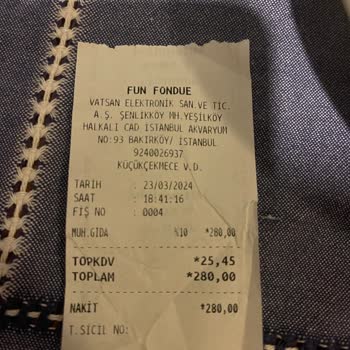Aqua Florya AVM Astronomik Fiyatlarla Çilek Şaşkınlığı